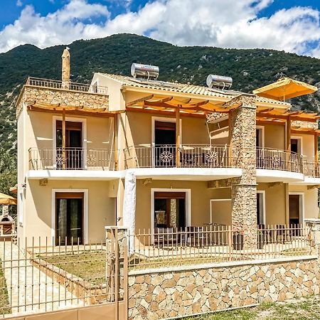 Lovely Apartment In Nafpaktos Phòng bức ảnh