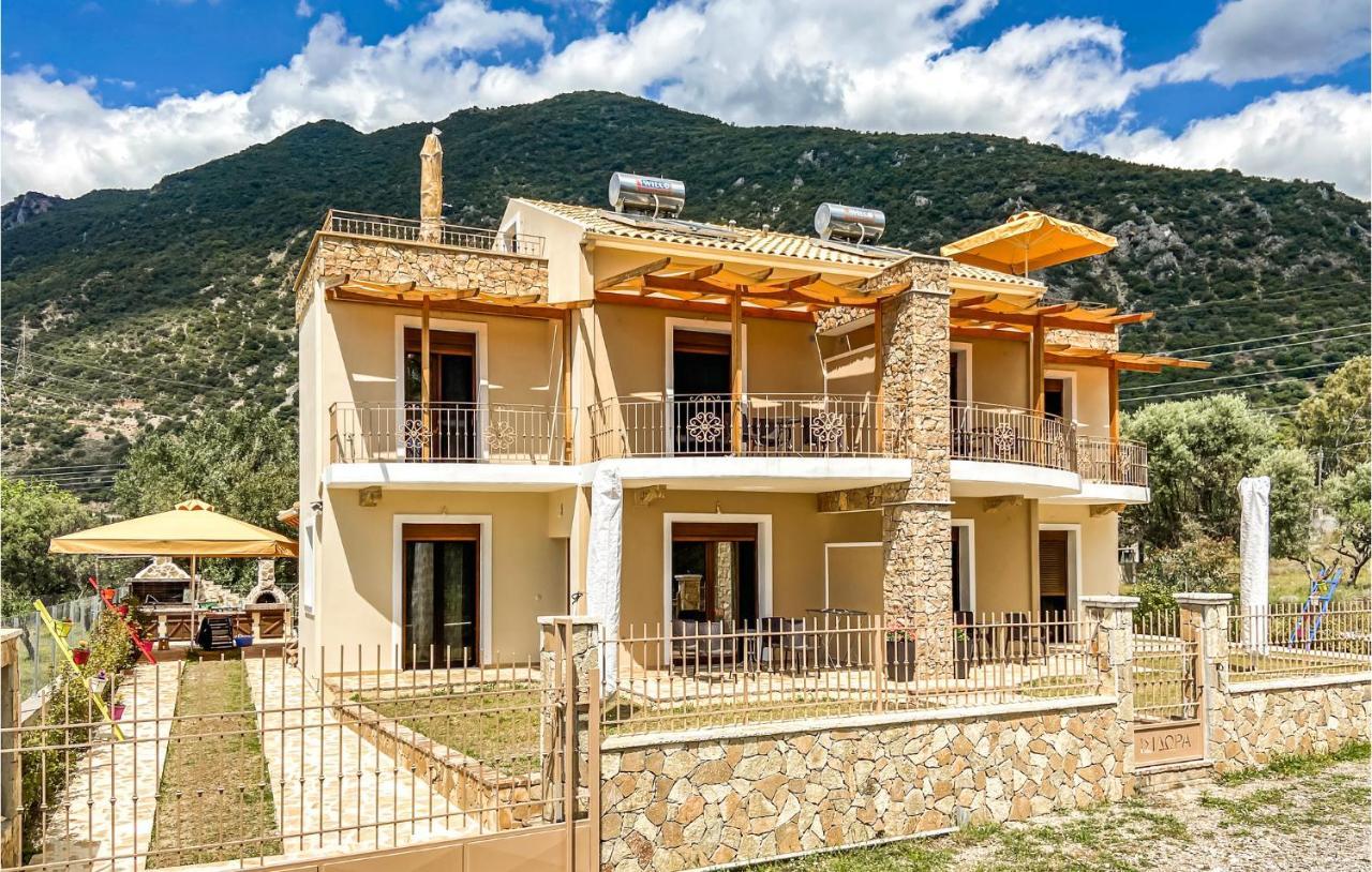 Lovely Apartment In Nafpaktos Phòng bức ảnh